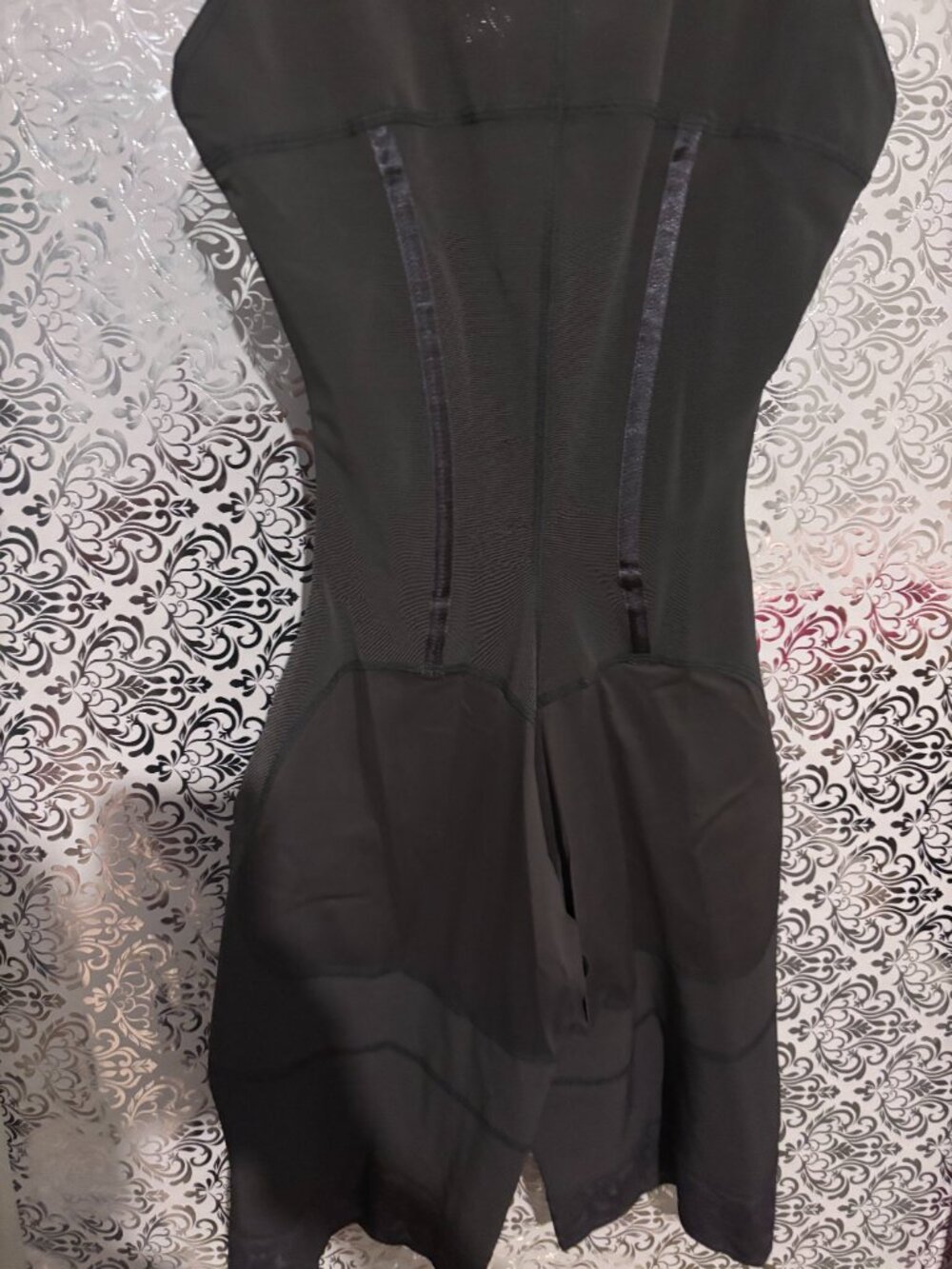 NWT Tissini Faja Colombiana Body Shaper Mid Thigh Open Bust - Charcoal Black - Picture 3 of 3